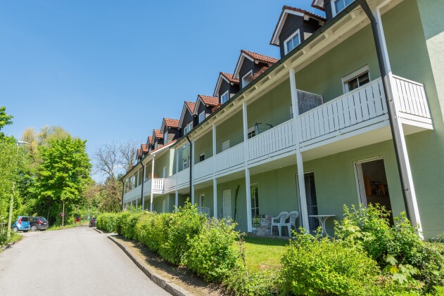 1-Zimmer-Wohnung - Studentenappartement gegenüber der Uni 1-Zimmer Appartement in Passau Innstadt / Voglau mit günstige