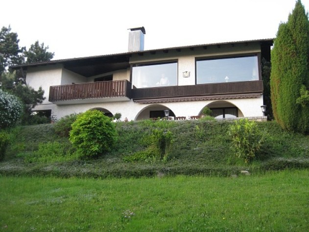 Einfamilienhaus -  Großzügiges Einfamilienhaus in wunderschöner Höhenlage mit fantastischen Donaublick in Obernzell