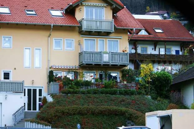 Großzügige 3-Zimmer-Eigentumswohnung mit Donaublick in Obernzell - Großzügige 3-Zimmer-Eigentumswohnung mit Donaublick in Obernzell