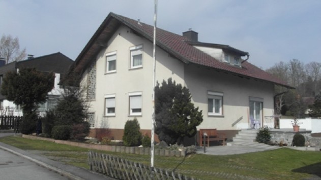 Ein-/Zweifamilienhaus - Passau Nähe Zentrum: Gepflegtes Ein-/Zweifamilienhaus aus den 60ern in ruhiger Lage