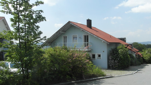 Harmonische 2-Zimmer-Dachgeschoss-Wohnung  - Eine Rarität im gesuchten Wohngebiet!