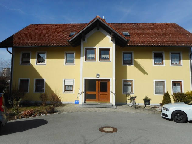 4-Zimmer-ETW - Großzügige ebenerdige 4-Zimmer-ETW mit Terrasse und Gartennutzung in Plattling