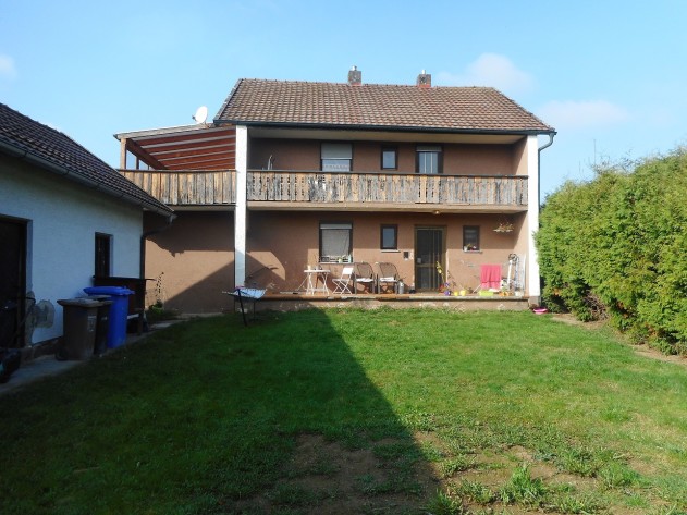 renovierungsbedürftiges Einfamilienhaus - Renovierungsbedürftiges Einfamilienhaus in Aldersbach